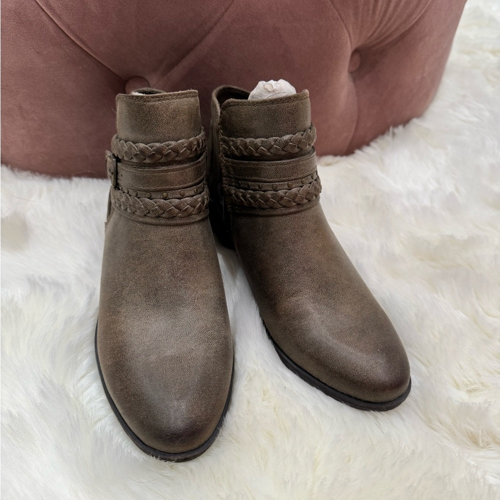 Baretraps Booties